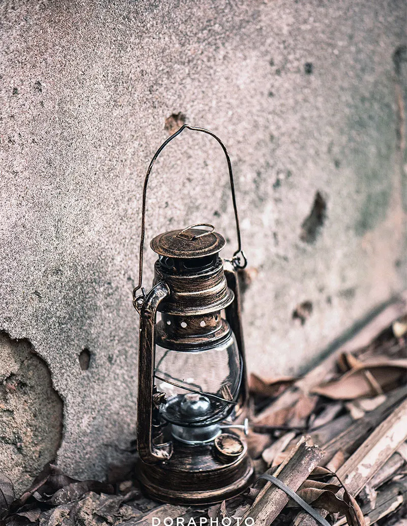 Retro Iron Kerosene Lamp with Wick Vintage Photography Props Home Decoration for Coffee Shop Figurines Miniatures Kerosene Lamp Retro Iron Kerosene Lamp with Wick Vintage Photography Props Home Decoration for Coffee Shop Figurines Miniatures Kerosene Lamp