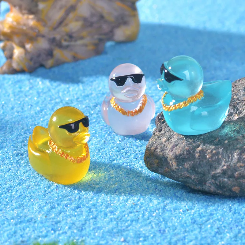 200-50pcs Mini Glow in The Dark gold chain social duck Moss Micro Landscape Miniature Luminous Duck DIY Fairy Garden Home Decor 200-50pcs Mini Glow in The Dark gold chain social duck Moss Micro Landscape Miniature Luminous Duck DIY Fairy Garden Home Decor