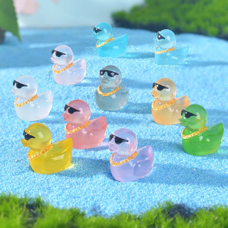 200-50pcs Mini Glow in The Dark gold chain social duck Moss Micro Landscape Miniature Luminous Duck DIY Fairy Garden Home Decor 200-50pcs Mini Glow in The Dark gold chain social duck Moss Micro Landscape Miniature Luminous Duck DIY Fairy Garden Home Decor