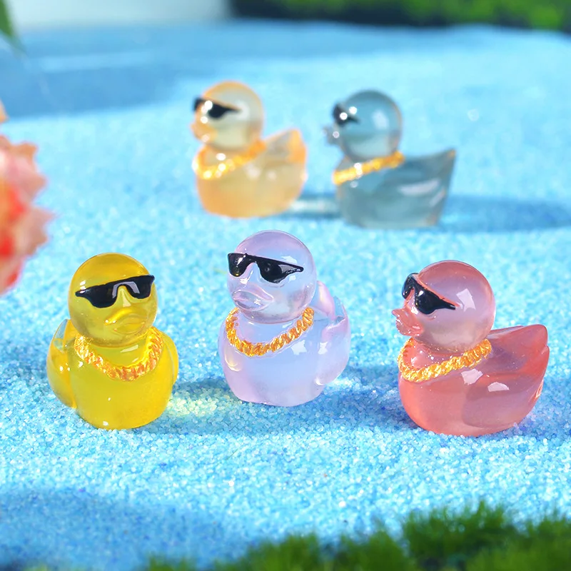 200-50pcs Mini Glow in The Dark gold chain social duck Moss Micro Landscape Miniature Luminous Duck DIY Fairy Garden Home Decor 200-50pcs Mini Glow in The Dark gold chain social duck Moss Micro Landscape Miniature Luminous Duck DIY Fairy Garden Home Decor