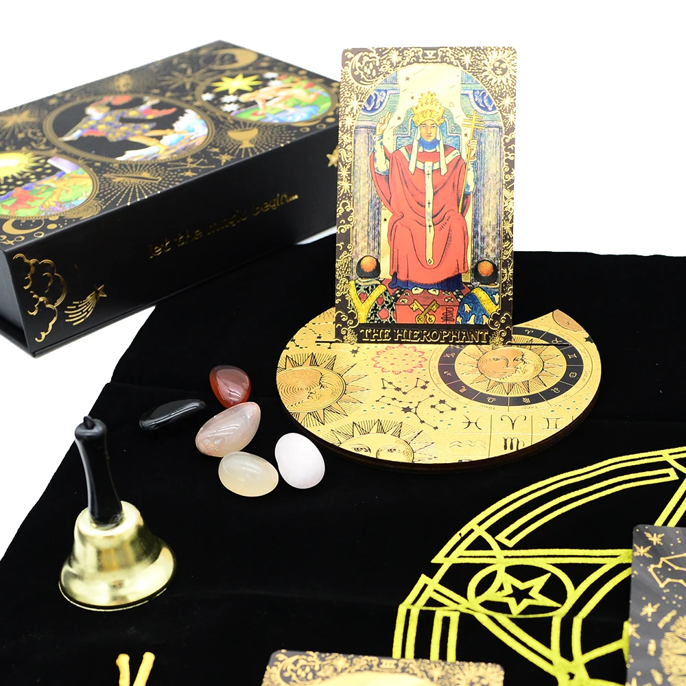 Deluxe Feather Black Gold Sun Gift Box Set Gold Foil Tarot 12 * 7cm Stamping PVC Waterproof Wear Resistant Board Game Card