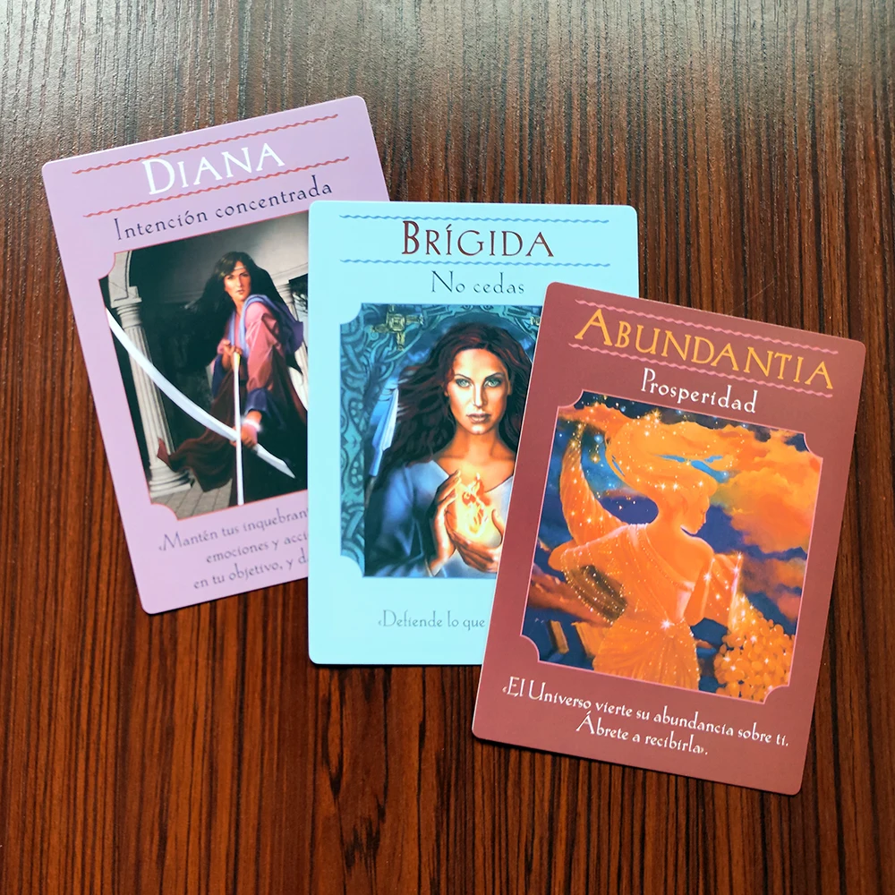 Spanish Edition  Las cartas del Oráculo de las diosas: 44 cartas del oráculo y libro PDF guía  by Doreen Virtue