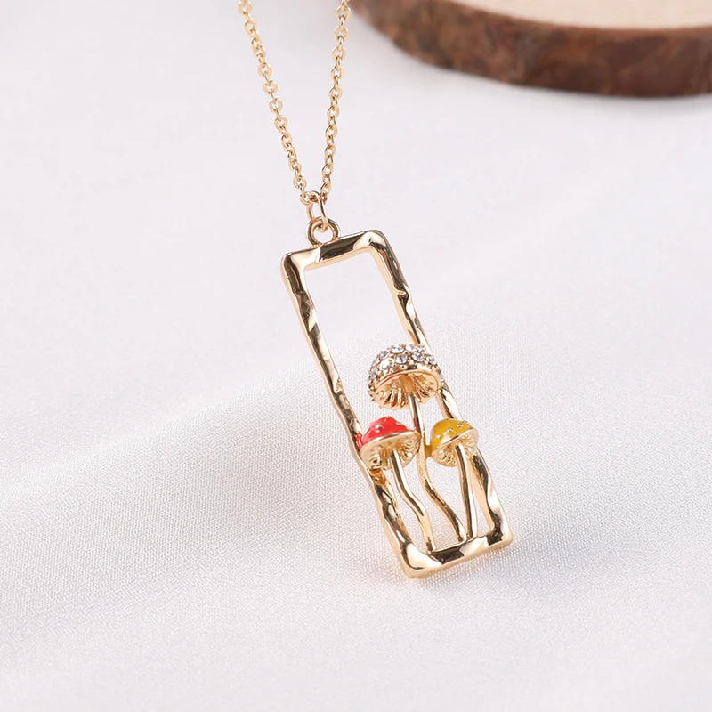 Makersland Unique Mushroom Necklace For Women Cute Mushroom Pendant Jewelry Gifts Fashion Chain Necklaces For Girls Wholesale Makersland Unique Mushroom Necklace For Women Cute Mushroom Pendant Jewelry Gifts Fashion Chain Necklaces For Girls Wholesale