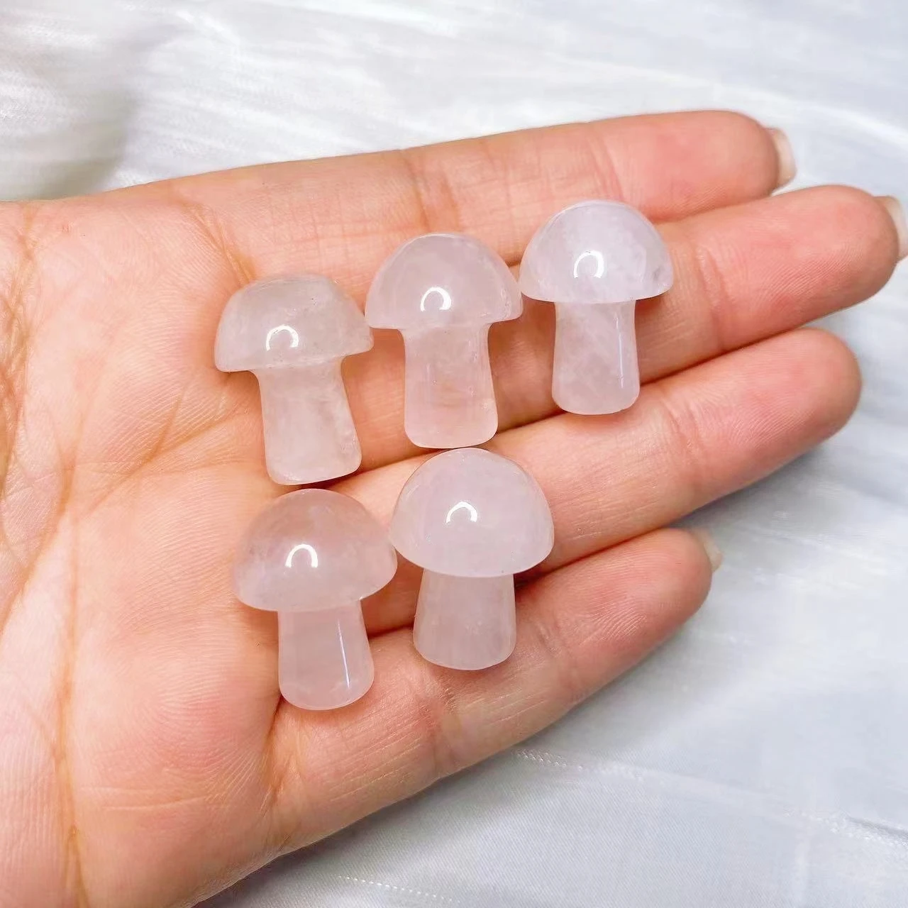20mm Natural Mini Mushroom Crystal Quartz Statue Carved Mineral Reiki Healing Desktop Decoration Aquarium Home Graden Decoration