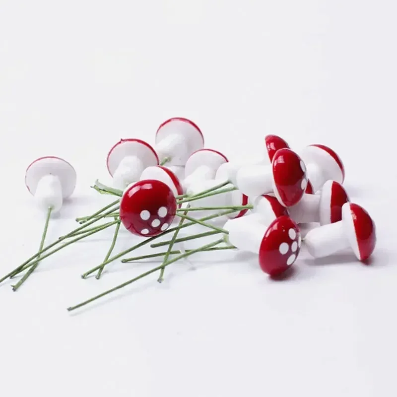 50pcs Mini Mushroom Miniature Model Artificial Garden Moss Resin Craft Decoration Piles Home Garden Supplies Craft