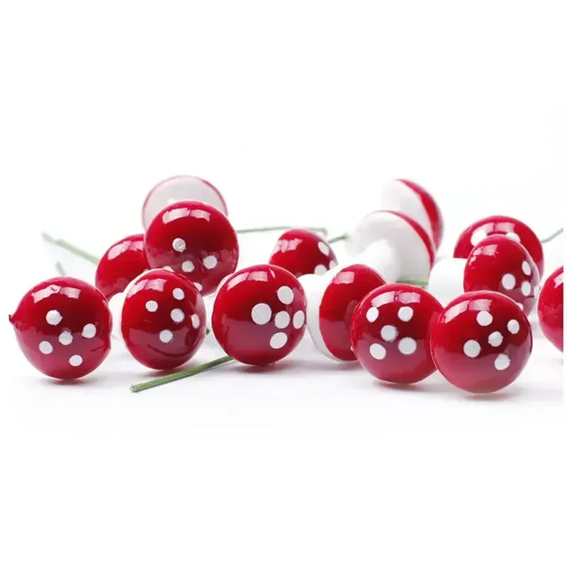 50pcs Mini Mushroom Miniature Model Artificial Garden Moss Resin Craft Decoration Piles Home Garden Supplies Craft