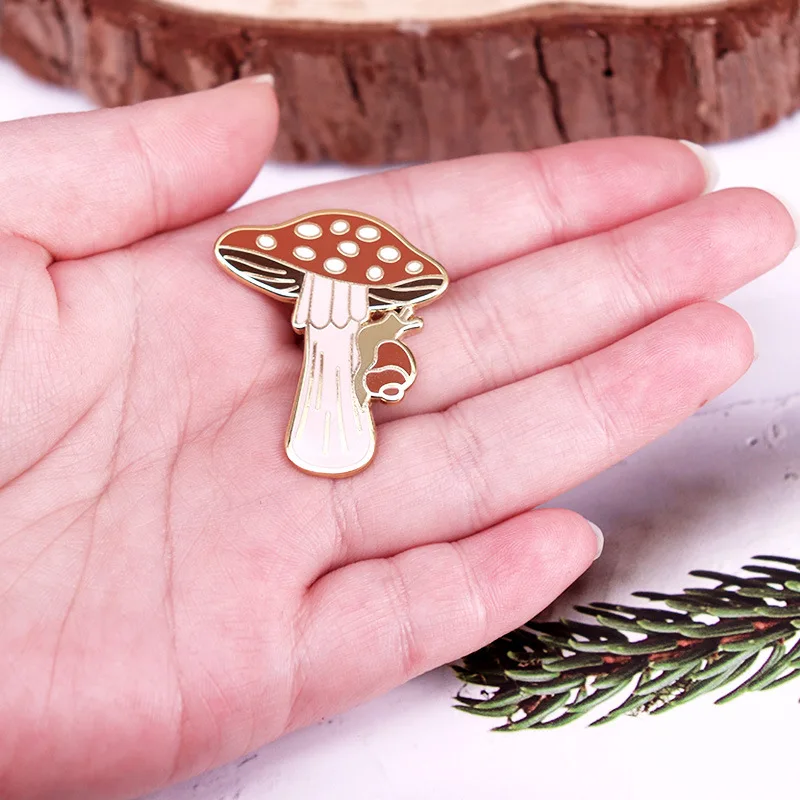 Mushroom Snail Enamel Pin Fashion Cartoon Badge Mushroom Snail Enamel Pin Fashion Cartoon Badge