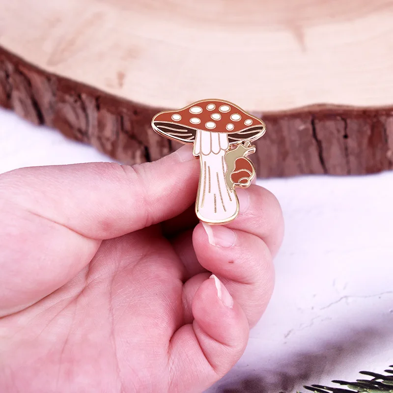 Mushroom Snail Enamel Pin Fashion Cartoon Badge Mushroom Snail Enamel Pin Fashion Cartoon Badge