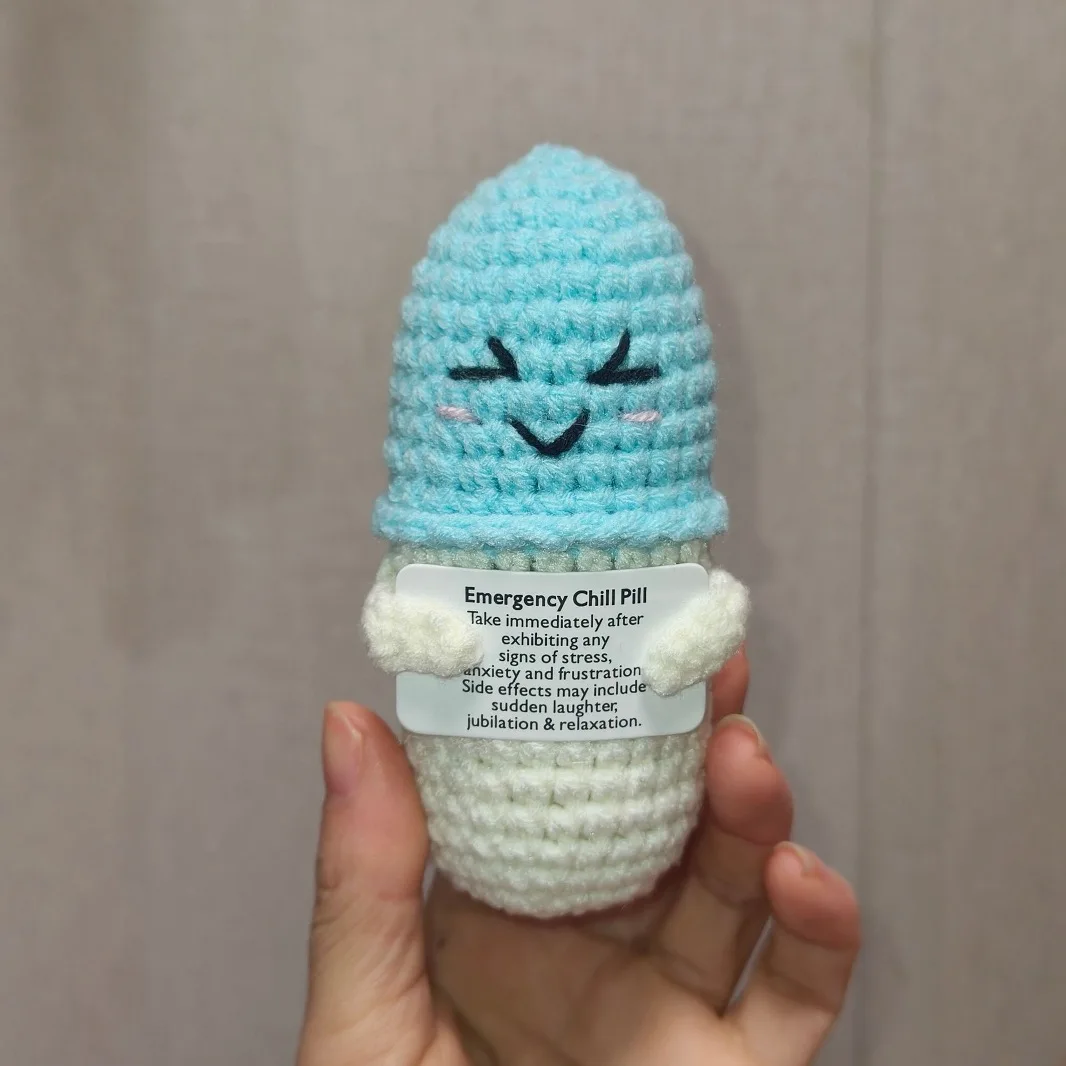 Funny Crochet Positive Energy Chill Pill Doll with Card Home Room Decoration Handmade Knitted Chill Pill Ornament Christmas Gift