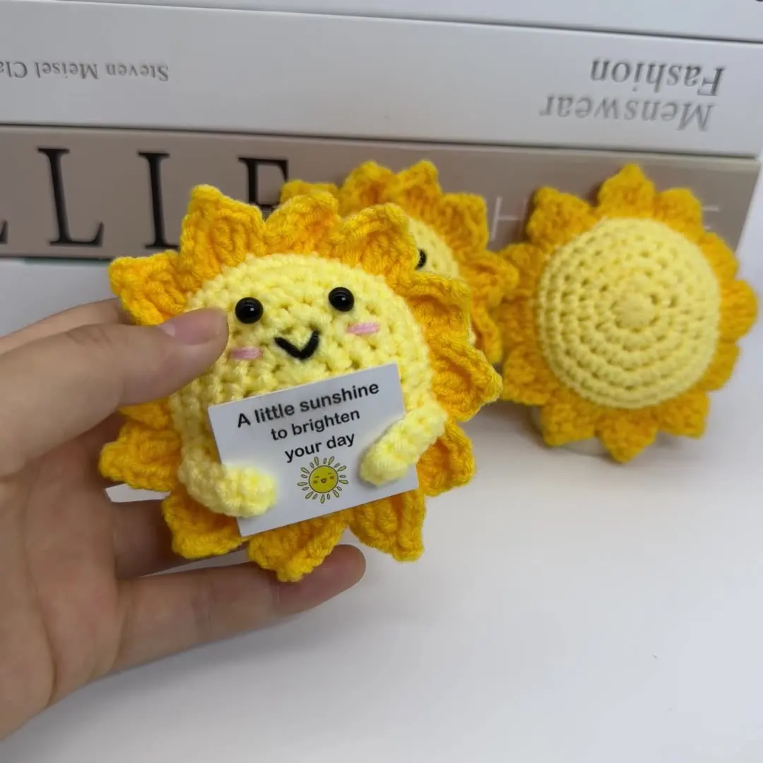 Funny Positive Crochet Sunshine Doll Desktop Ornament Handmade Cheer Emotional Support Positive Sun with Card Home Party Decor