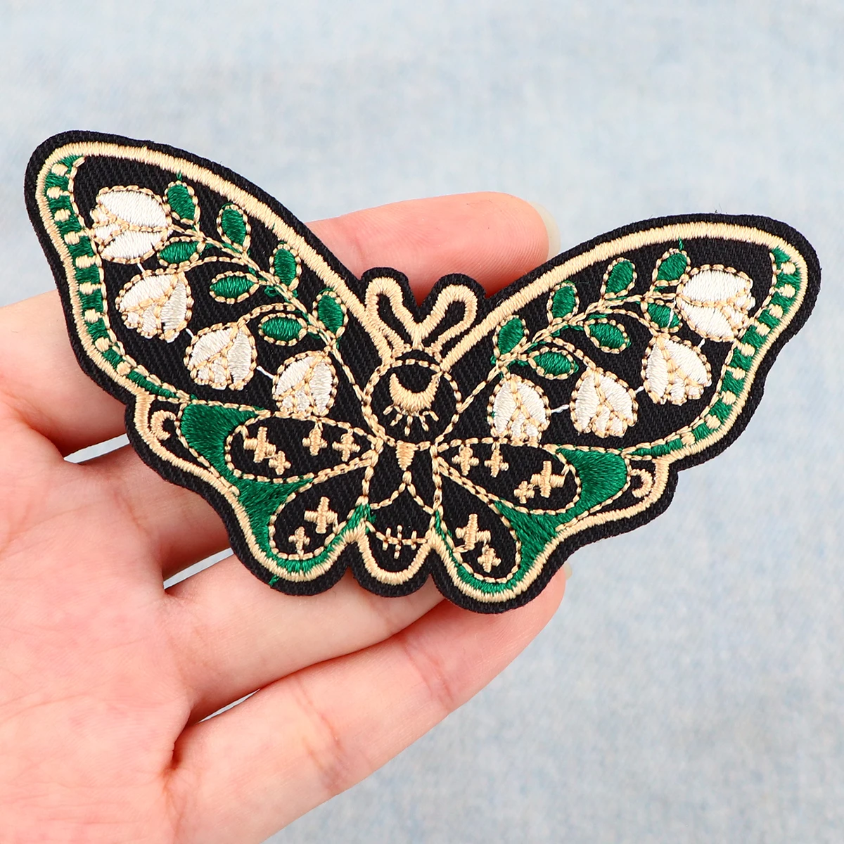 Butterfly Patches Embroidery Badges Iron On Patches On Clothes DIY Dress Jeans Hat Clothing Accesories Moth Applique Stickers