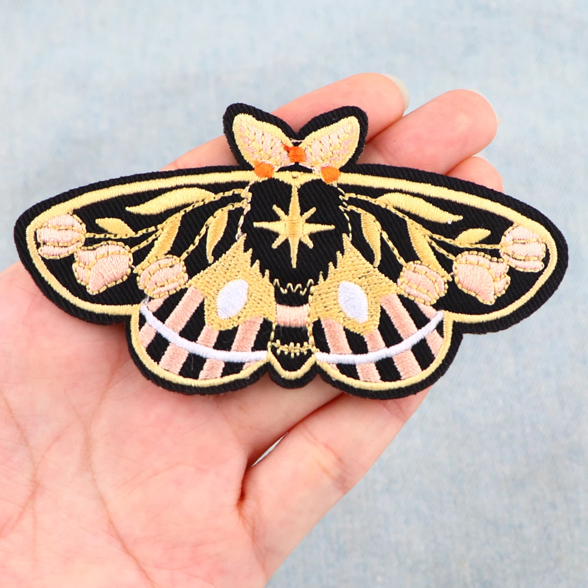 Butterfly Patches Embroidery Badges Iron On Patches On Clothes DIY Dress Jeans Hat Clothing Accesories Moth Applique Stickers