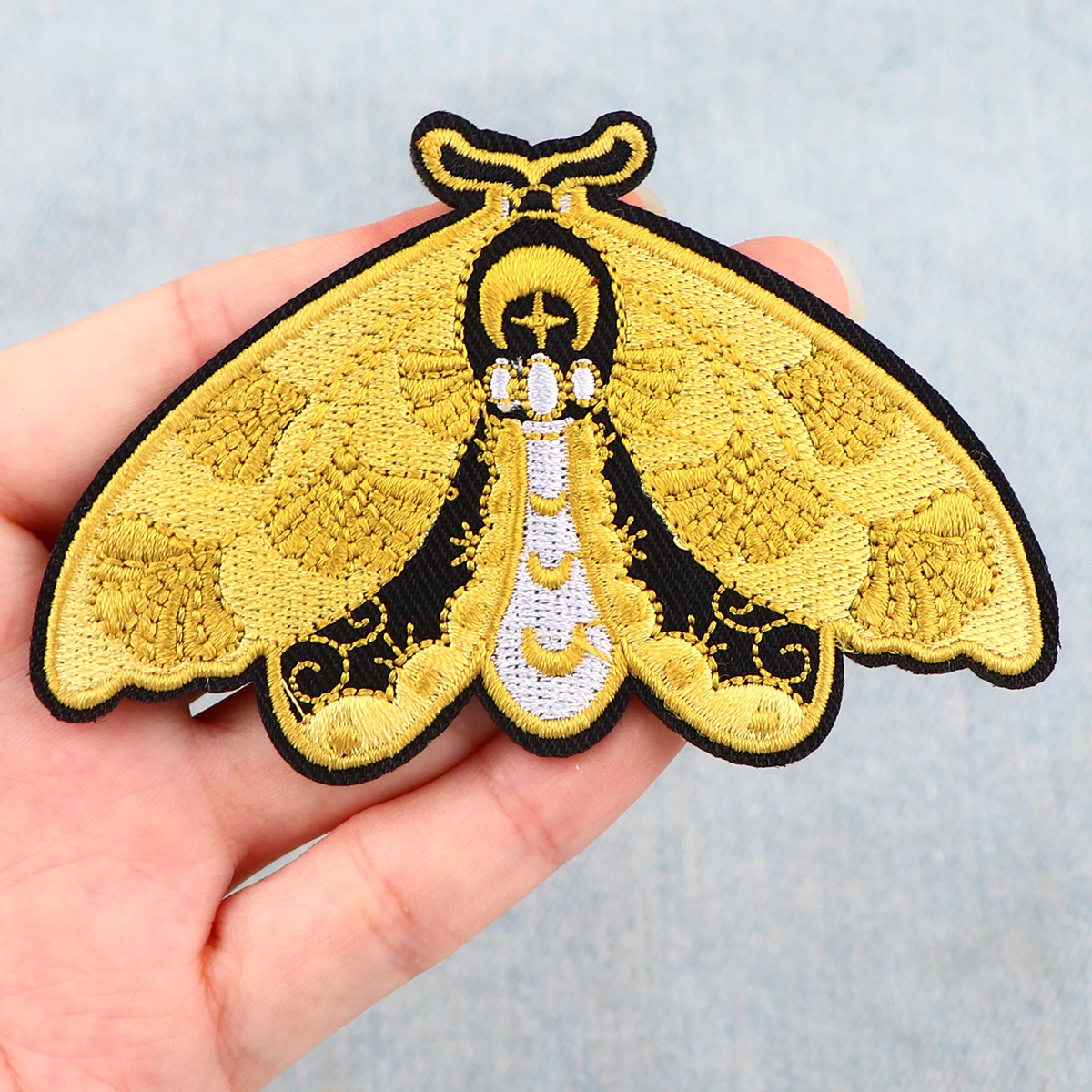 Butterfly Patches Embroidery Badges Iron On Patches On Clothes DIY Dress Jeans Hat Clothing Accesories Moth Applique Stickers