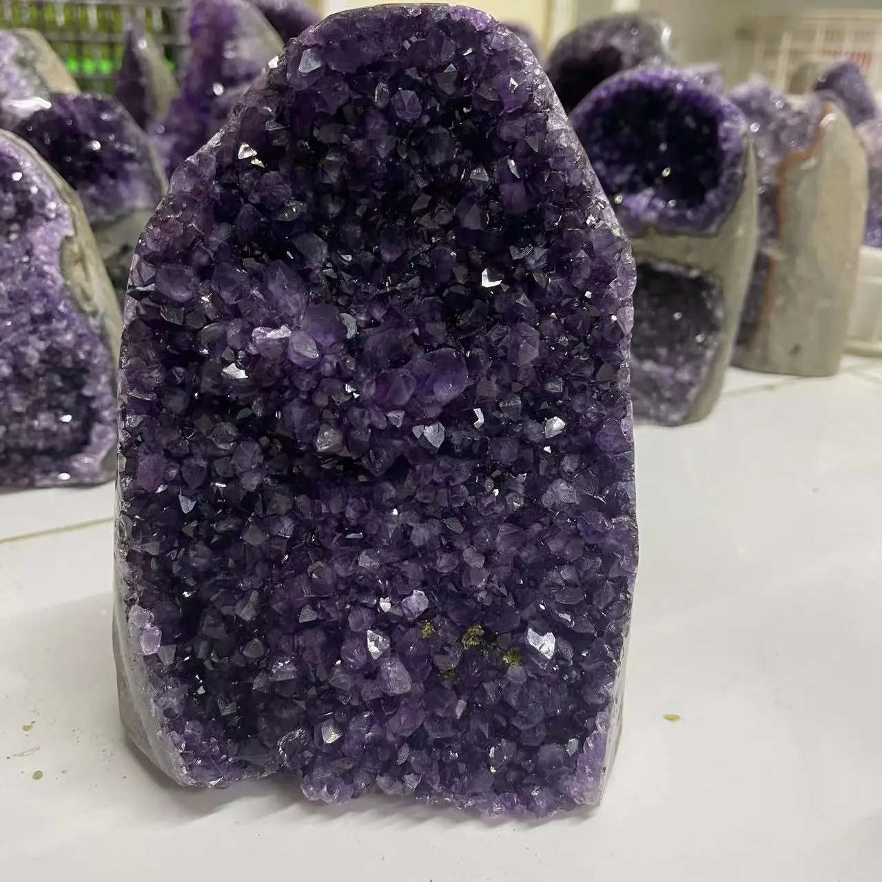 Geode Brazil Amethyst Natural Mineral Specimen Raw Quartz Purple Crystal Healing Stones Home Decoration Gift Cluster