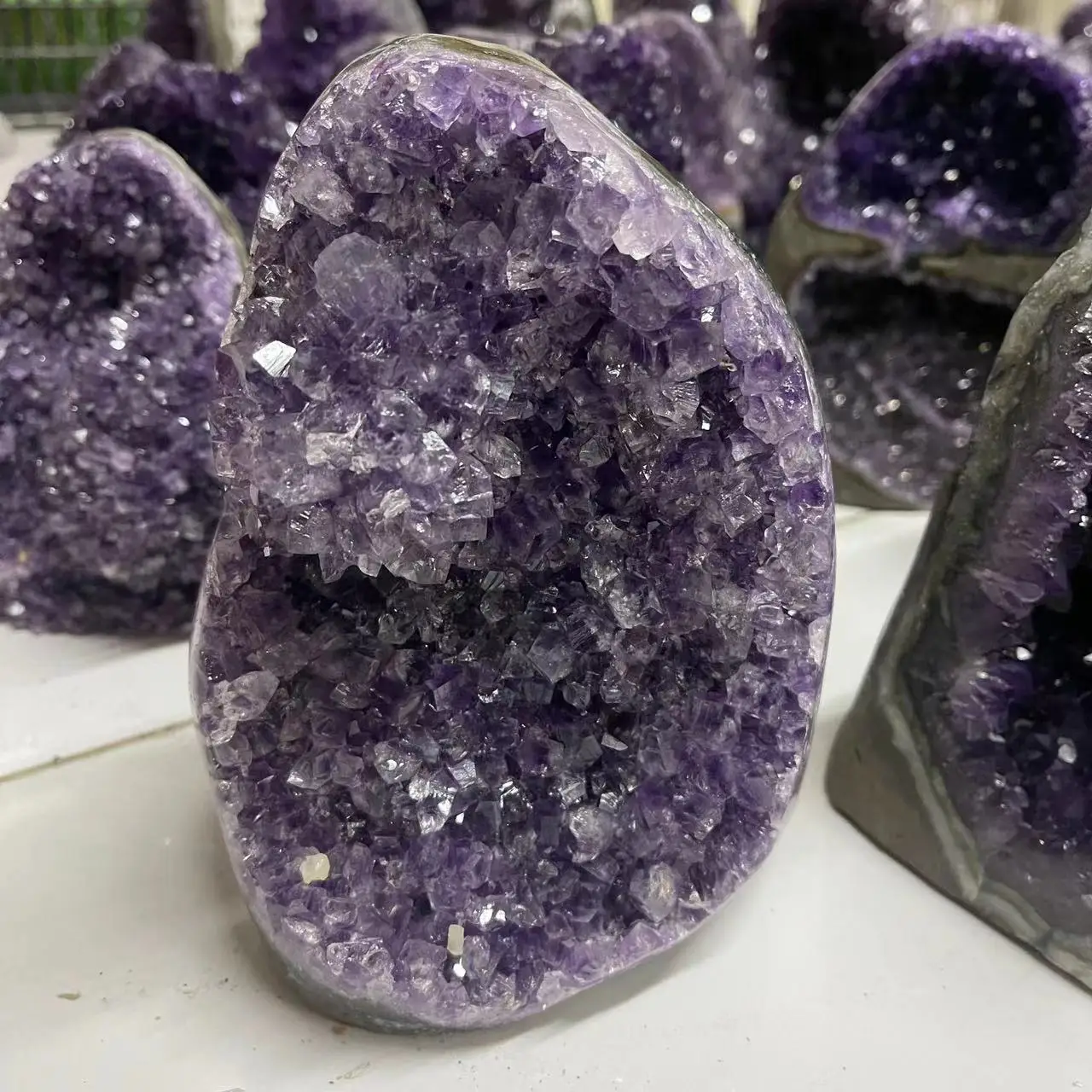 Geode Brazil Amethyst Natural Mineral Specimen Raw Quartz Purple Crystal Healing Stones Home Decoration Gift Cluster