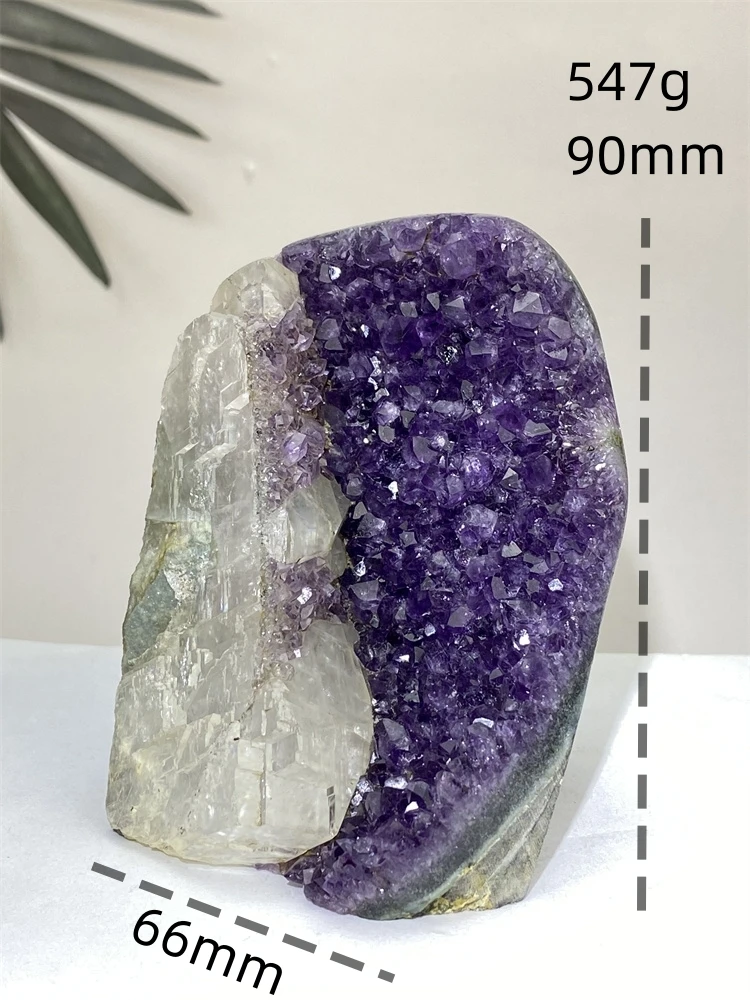 The Symbiosis Of Natural Amethyst And White Crystal Creates A Natural Geode Reiki Therapy Home Decoration Wealth Feng Shui The Symbiosis Of Natural Amethyst And White Crystal Creates A Natural Geode Reiki Therapy Home Decoration Wealth Feng Shui