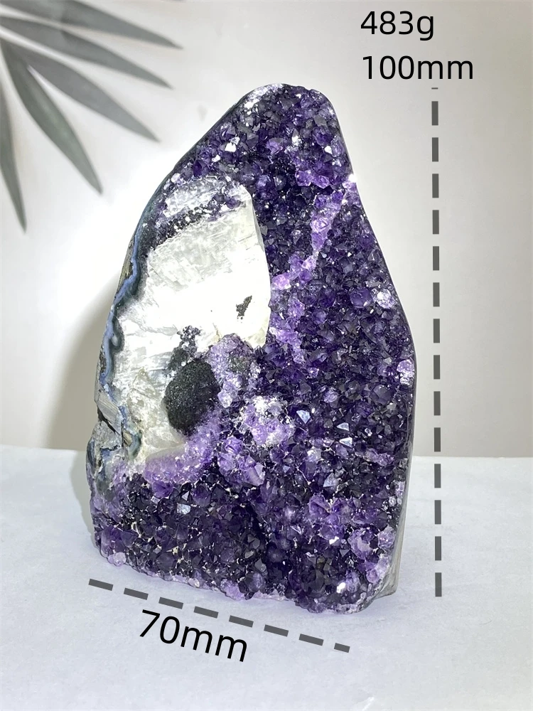 The Symbiosis Of Natural Amethyst And White Crystal Creates A Natural Geode Reiki Therapy Home Decoration Wealth Feng Shui The Symbiosis Of Natural Amethyst And White Crystal Creates A Natural Geode Reiki Therapy Home Decoration Wealth Feng Shui