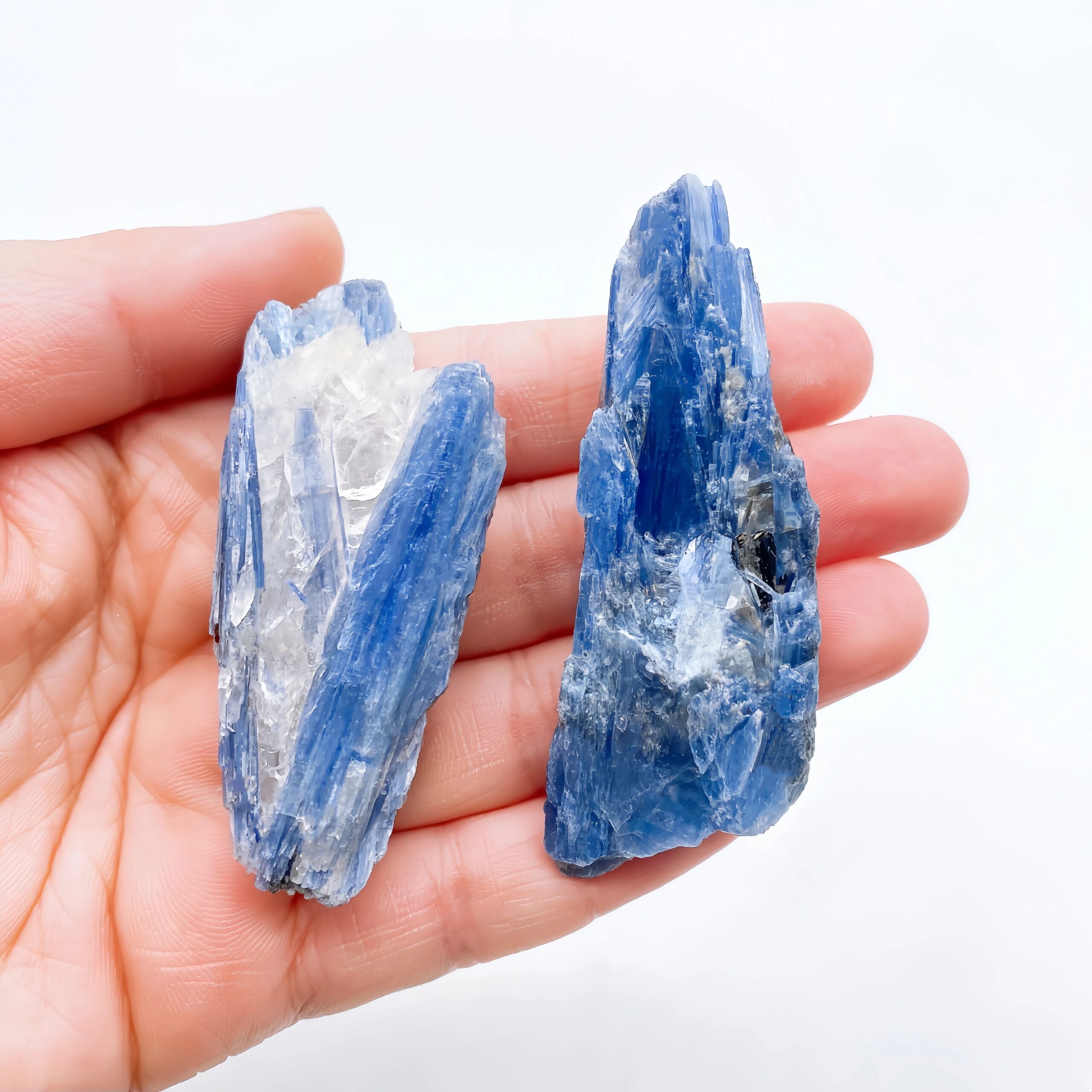 Natural Mineral Kyanite Crystal Specimen Rough Stone Raw Gemstone Chip Reiki Healing Wicca Spiritual Gift Home Decor Collecition