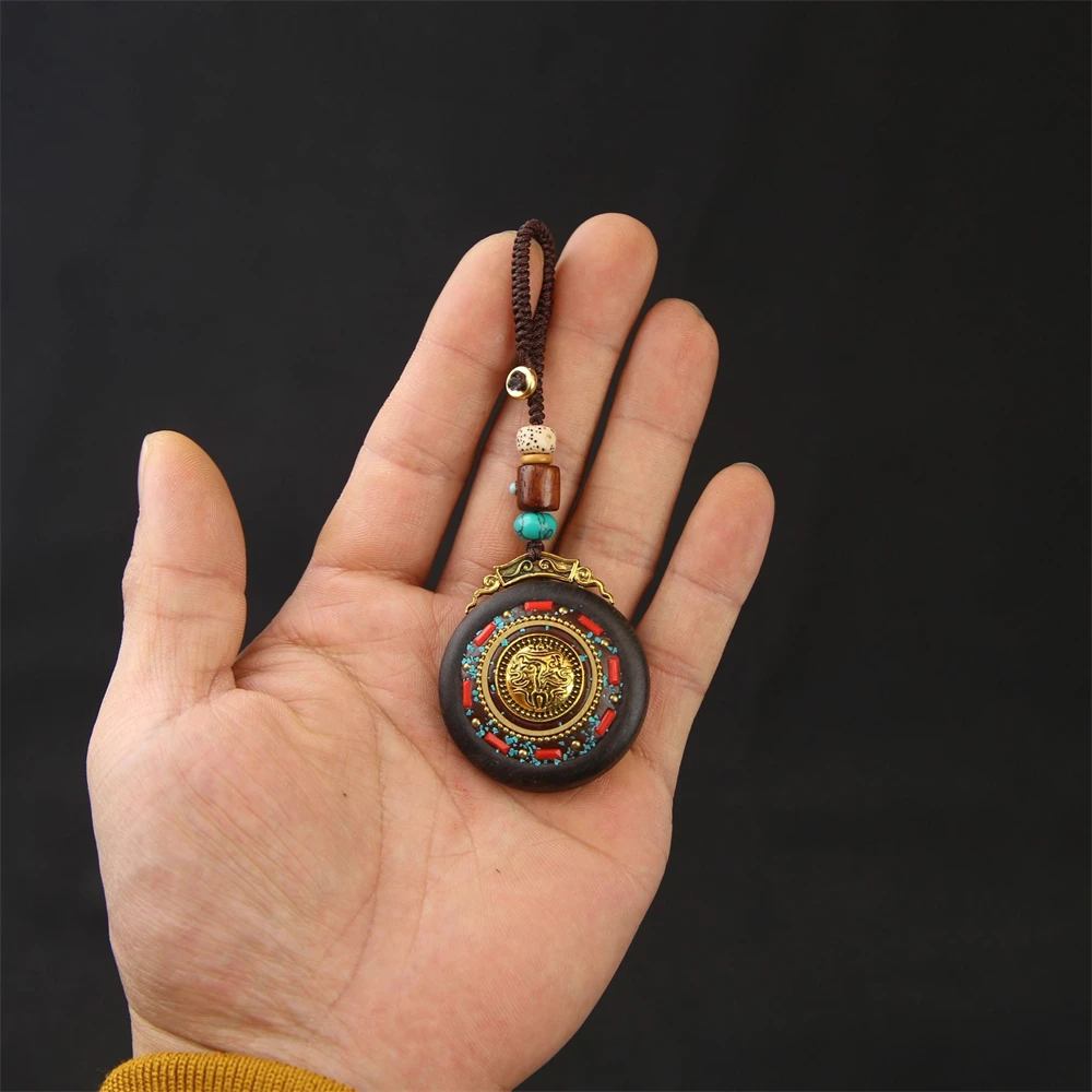 Chinese Sandalwood Lotus Keychain Lucky Charm Unisex Handmade Wooden Bag Pendant Gift for Men Women Vintage Jewelry Accessories Chinese Sandalwood Lotus Keychain Lucky Charm Unisex Handmade Wooden Bag Pendant Gift for Men Women Vintage Jewelry Accessories